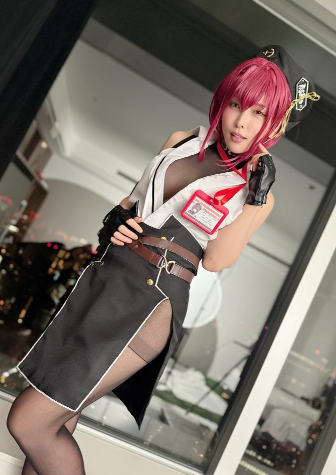 อาคาริ นีมูระ